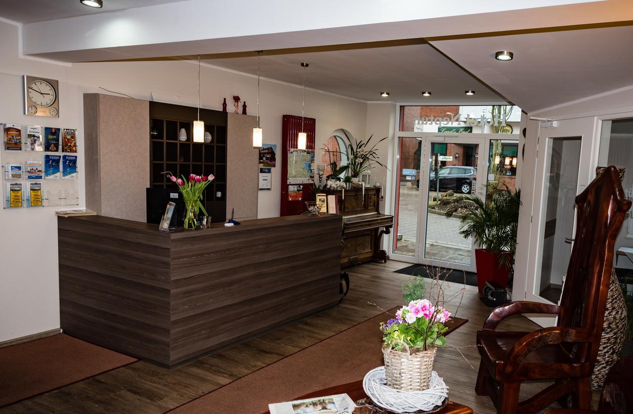 Hotel Neptun ชิลลิคช์ ภายนอก รูปภาพ